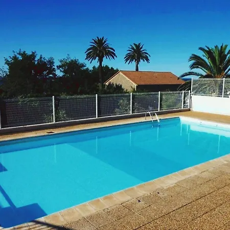 Loft T3 Duplex Vue Porquerolles Апартаменти *