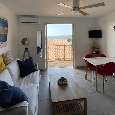 Loft T3 Duplex Vue Porquerolles Апартаменти *
